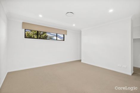 Property photo of 4 Popple Way Calderwood NSW 2527
