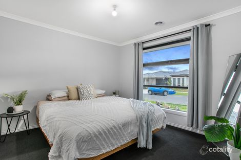 Property photo of 27 Wicket Road Clyde VIC 3978