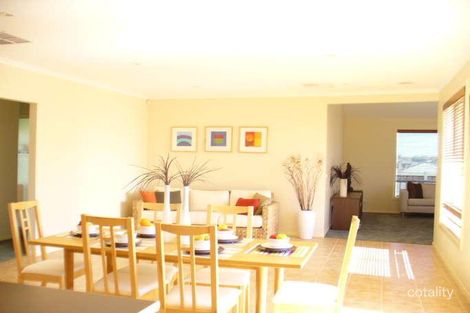 Property photo of 7 Bergamot Place Berwick VIC 3806