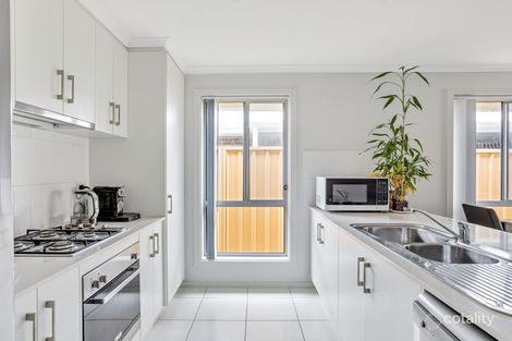 Property photo of 22 Yarr Crescent Seaford Meadows SA 5169