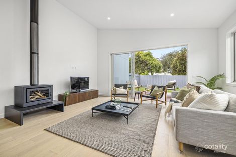 Property photo of 4 Dalgleish Avenue Rosebud VIC 3939