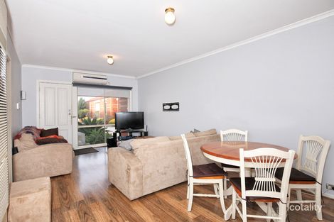 Property photo of 2/22 Osborne Avenue Gladstone Park VIC 3043