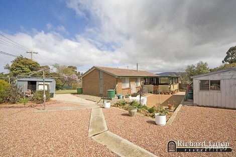 Property photo of 11 Burrowes Place Wanniassa ACT 2903