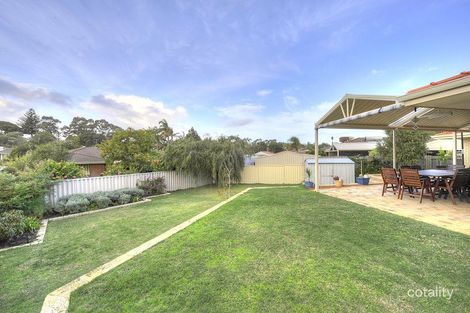 2 Muirfield Ct, Halls Head, WA 6210