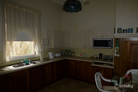 Property photo of 24 Phillips Street Parkes NSW 2870