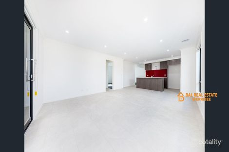 Property photo of 15 Impara Rise Werribee VIC 3030