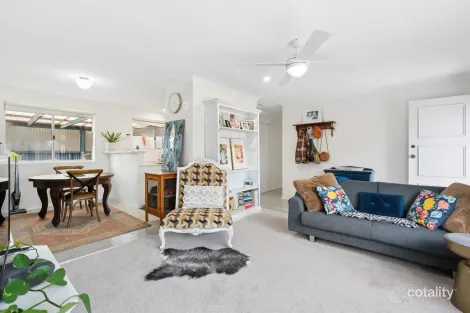 Property photo of 37 Marsden Place Huntfield Heights SA 5163