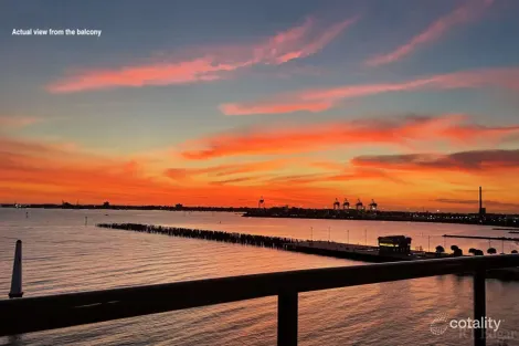 807/127 Beach St, Port Melbourne, VIC 3207