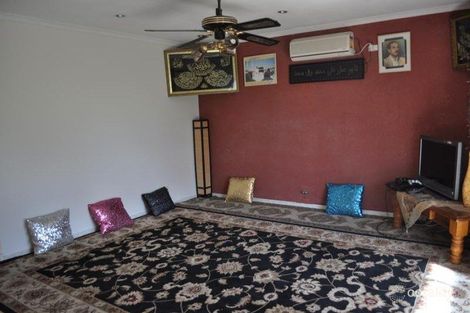 Property photo of 20 Alvis Place Plumpton NSW 2761