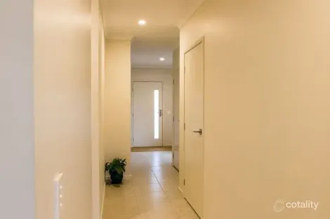 Property photo of 37 Jaiden Way Coomera QLD 4209