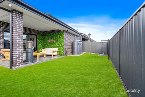 Property photo of 6 Limestone Avenue Spring Farm NSW 2570