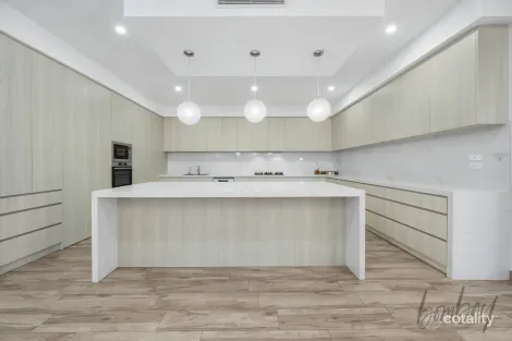 Property photo of 62 Mackellar Drive Roxburgh Park VIC 3064