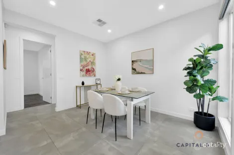 Property photo of 14 Cromarty Crescent Kalkallo VIC 3064