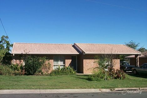 9 Gould St, Lawnton, QLD 4501