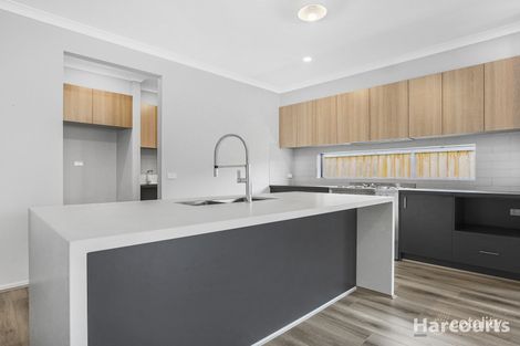 Property photo of 24 Winslow Crescent Warragul VIC 3820