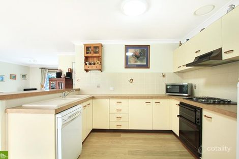 Property photo of 32 Sheringa Grove Cordeaux Heights NSW 2526
