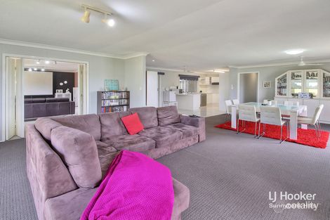 46 Owens Cres, Regents Park, QLD 4118