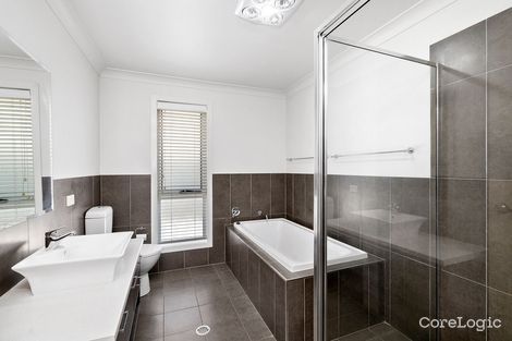 Property photo of 5 Mewburn Drive Goulburn NSW 2580