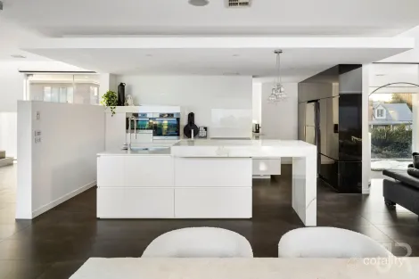 Property photo of 3/48 Langmore Lane Berwick VIC 3806