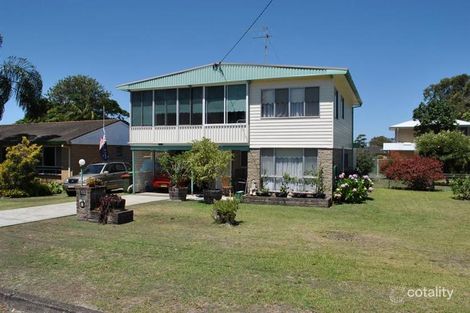 11 Cape St, Tuncurry, NSW 2428