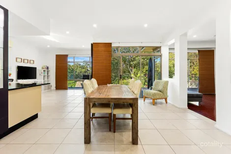 Property photo of 21 Sorensen Drive Figtree NSW 2525