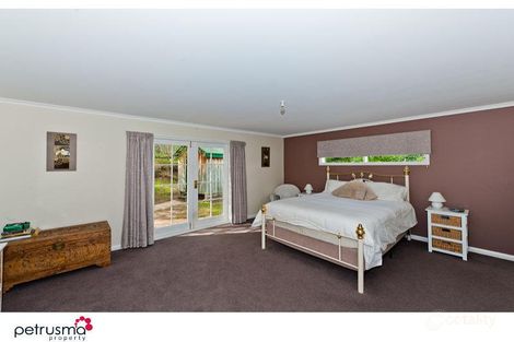 Property photo of 103 Malunna Road Lindisfarne TAS 7015