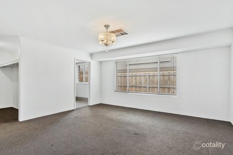 Property photo of 8 Senecio Way Halls Head WA 6210