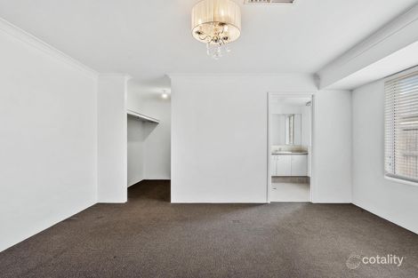 Property photo of 8 Senecio Way Halls Head WA 6210