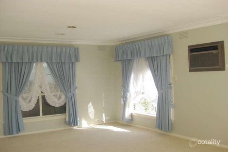 Property photo of 10 Nissen Court Seaholme VIC 3018