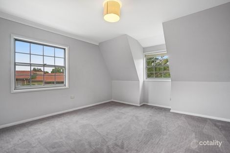 Property photo of 10 Tom Close Lisarow NSW 2250