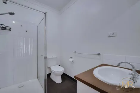 Property photo of 1/37 Ballybunion Avenue Craigieburn VIC 3064