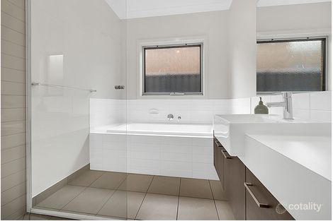 Property photo of 56 Eureka Drive Manor Lakes VIC 3024