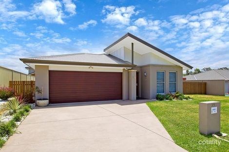 Property photo of 39 Fernhill Avenue Hamlyn Terrace NSW 2259