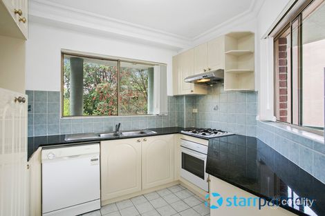 Property photo of 4/27-28 Parkside Lane Westmead NSW 2145