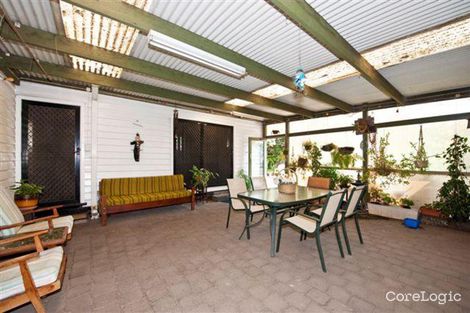 Property photo of 4 Almond Avenue Brooklyn VIC 3012