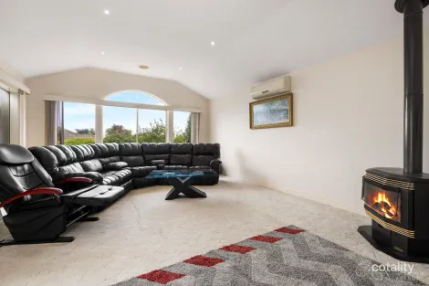 Property photo of 29 University Drive Highton VIC 3216