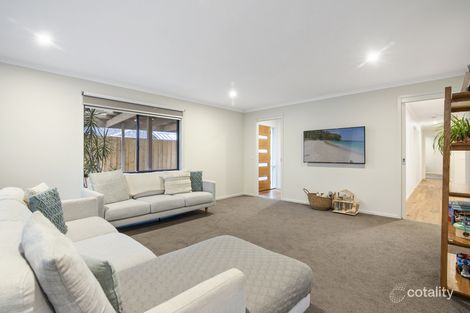 Property photo of 28 Hakea Drive Mount Martha VIC 3934