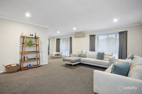 Property photo of 28 Hakea Drive Mount Martha VIC 3934