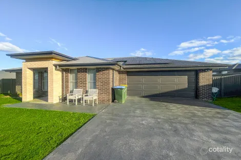 Property photo of 10 Knox Crescent Caerleon NSW 2850