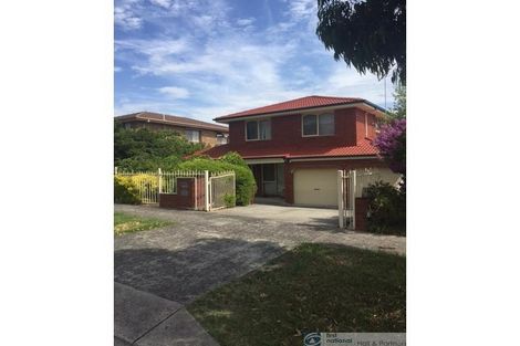 Property photo of 33 Conran Avenue Endeavour Hills VIC 3802