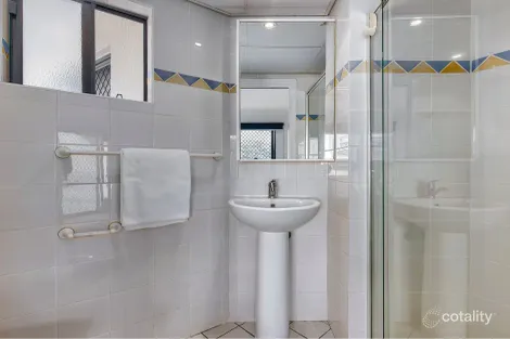 Property photo of 1/474 Upper Edward Street Spring Hill QLD 4000
