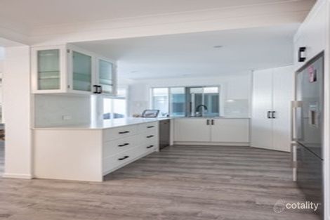 Property photo of 2/9 Lavarack Road Mermaid Beach QLD 4218