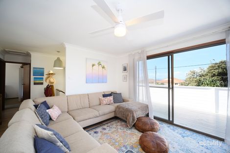 Property photo of 19 Newman Avenue Blueys Beach NSW 2428