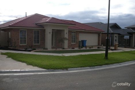 Property photo of 3 Luscombe Court Berwick VIC 3806