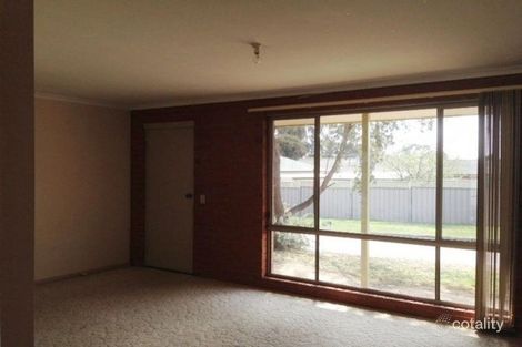 2/15 Paterson St, Quarry Hill, VIC 3550