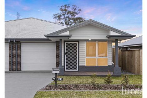 Property photo of 2/66 Malachite Street Chisholm NSW 2322