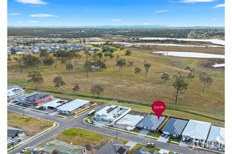 Property photo of 2/66 Malachite Street Chisholm NSW 2322