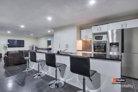 Property photo of 59 Macleay Circuit Upper Coomera QLD 4209