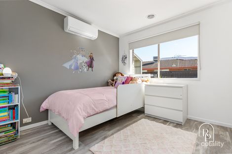 Property photo of 18 Warranqite Crescent Hastings VIC 3915