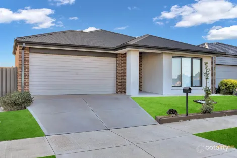 11 Stacey Pde, Mount Cottrell, VIC 3024